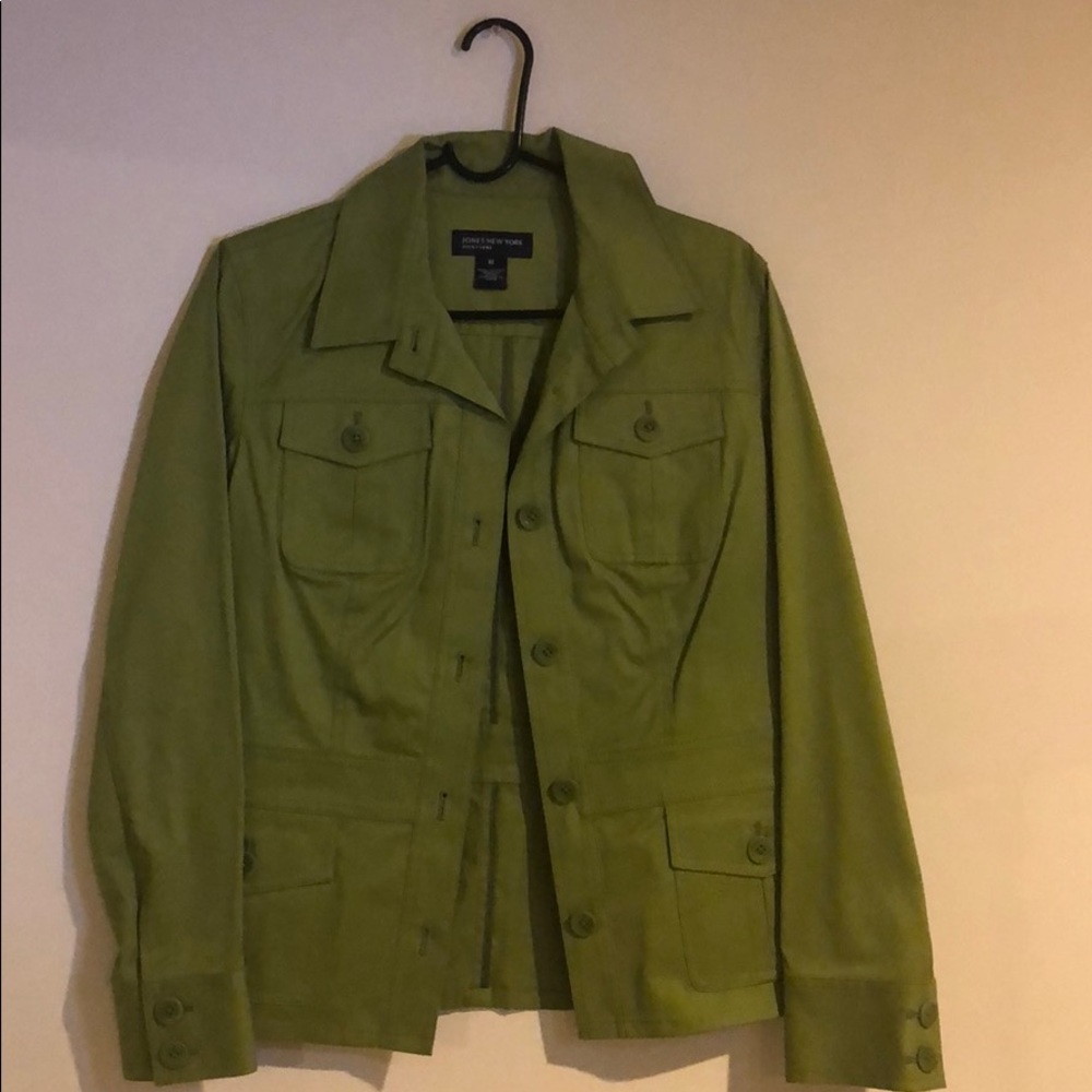 Button down jacket